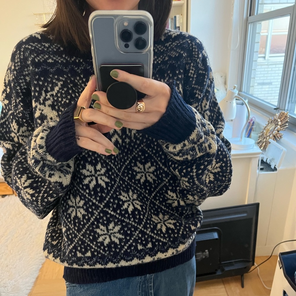 winter sweater - Picture 3 of 3